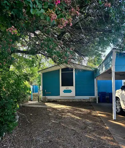 63 E Sunset, Kerrville, TX 78028