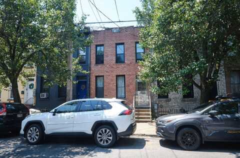 99 Pioneer St, Brooklyn, NY 11231