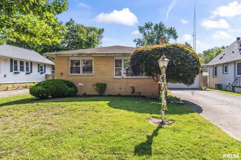 2026 NOBLE Avenue, Springfield, IL 62704