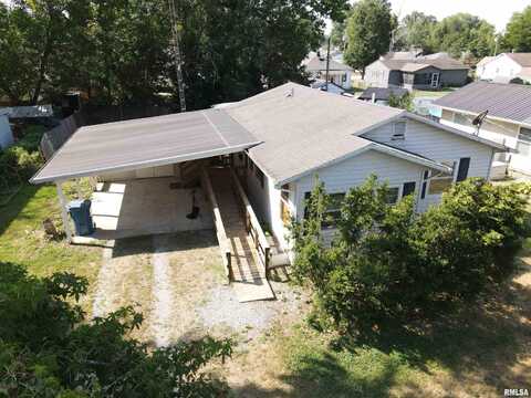 504 W 5TH Street, Benton, IL 62812