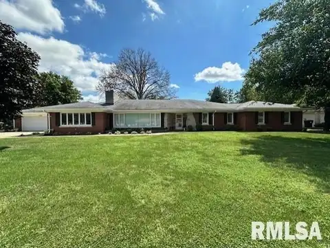 1903 MOUND Road, Jacksonville, IL 62650