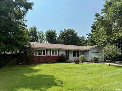 806 N SPRINGFIELD Road, Athens, IL 62613