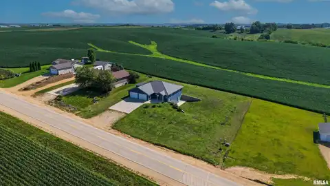 105 RICHLAND Street, Delmar, IA 52037