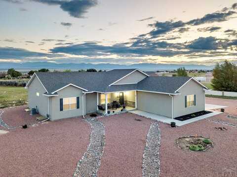 712 W McCulloch Blvd, Pueblo West, CO 81007