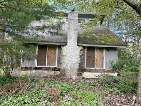 7324 Meadowlark Drive, Tobyhanna, PA 18466