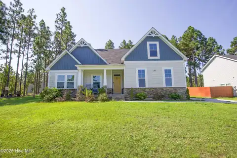 1385 Whitney Drive, Aberdeen, NC 28315