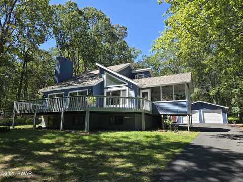 120 Rodeo Lane, Lords Valley, PA 18428