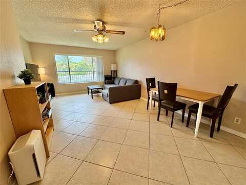 10054 Twin Lakes Dr, Coral Springs, FL 33071