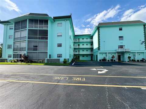 4401 NW 41st St, Lauderdale Lakes, FL 33319