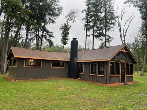 12409 POQUETTE Lane, SURING, WI 54174