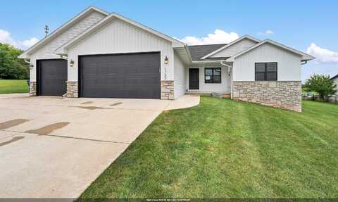 1755 SWISS ALPS Court, GREENLEAF, WI 54126