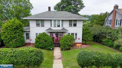 701 Grant Ave, Eveleth, MN 55734