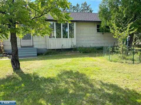 10 Elm Blvd, Babbitt, MN 55706