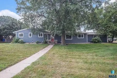 2501 S Carter Pl, Sioux Falls, SD 57105