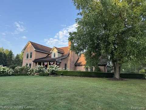 4650 Cooley Lake Road, Commerce Township, MI 48382