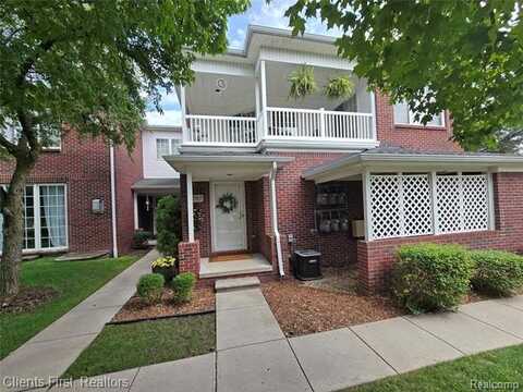 6797 Boulder Pointe Drive, Washington, MI 48094