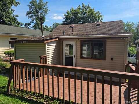 6316 Oakdale Drive, Brighton, MI 48116