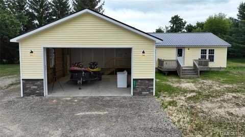 4071 S Mill Road, Dryden, MI 48428