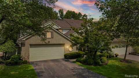 7277 Simsbury Drive, West Bloomfield, MI 48322
