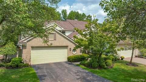 7277 Simsbury Drive, West Bloomfield, MI 48322