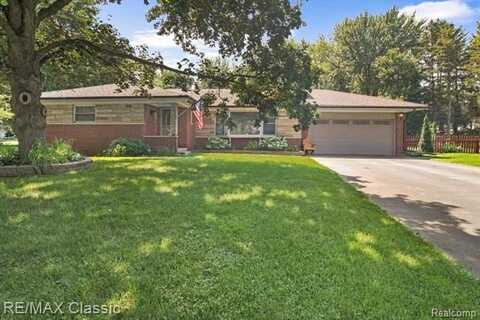22607 Kay Street, South Lyon, MI 48178