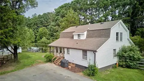 1635 Buckhorn Drive, Suffolk, VA 23434
