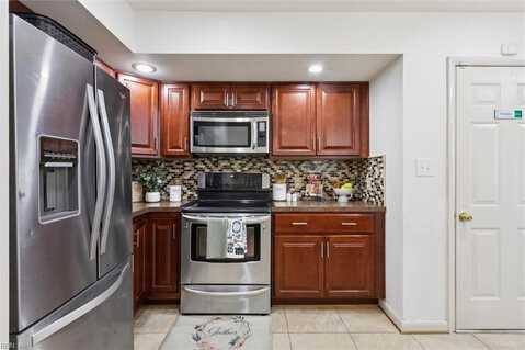 8520 Orcutt Avenue, Hampton, VA 23605