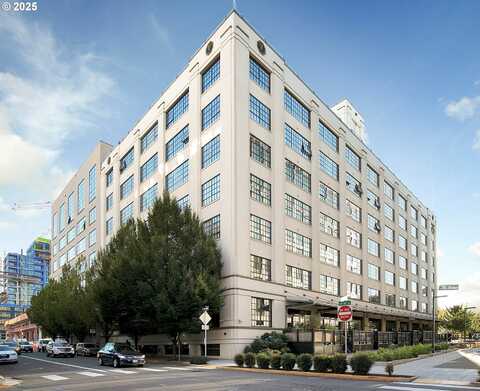 1400 NW IRVING ST, Portland, OR 97209