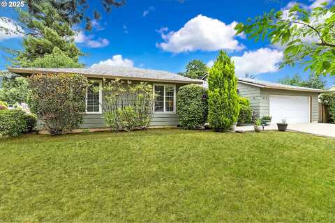 1018 S HOLLY CT, Canby, OR 97013