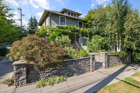 37 S CUSTER ST, Portland, OR 97219