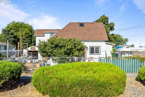 217 POPLAR ST, Milton Freewater, OR 97862