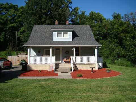 1923 Dutch Oven RD, Salem, VA 24153
