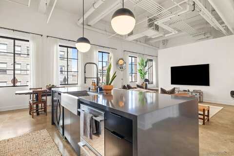950 6Th Ave unit: 541, San Diego, CA 92101