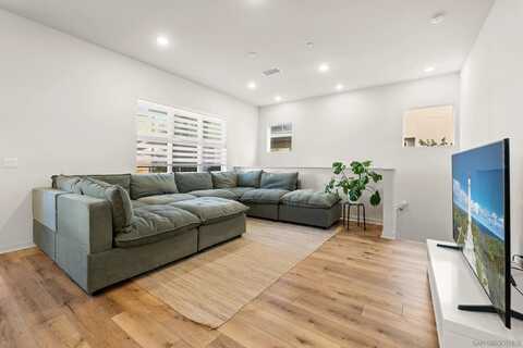 2055 Bravo Loop unit: 3, Chula Vista, CA 91915