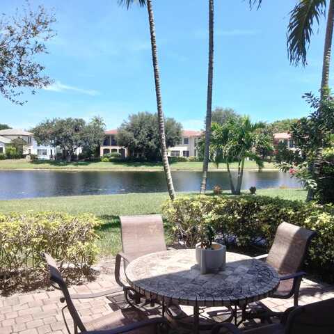 647 Castle Drive, Palm Beach Gardens, FL 33410