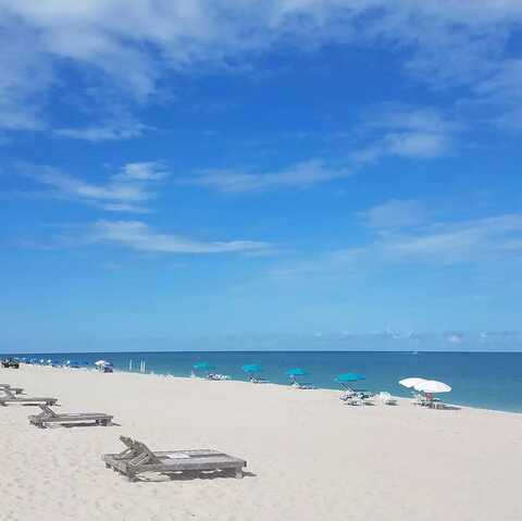 1060 Morse Boulevard, Singer Island, FL 33404