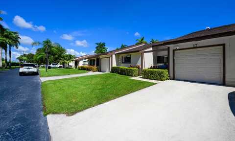 17 Mayfair Lane, Boynton Beach, FL 33426