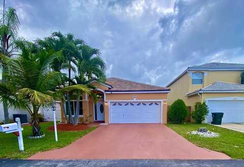 235 Wedgewood Circle, Greenacres, FL 33463