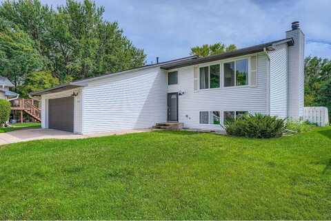 7557 Springbrook Plaza, Woodbury, MN 55125