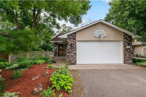 1082 Bay Drive SE, Forest Lake, MN 55025