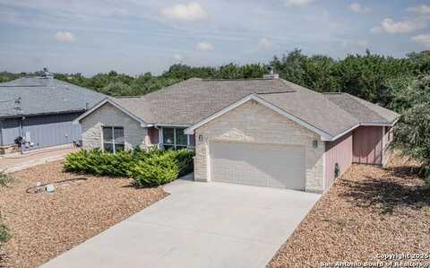 1421 Cottonwood Rd, Fischer, TX 78623