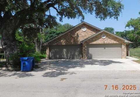 1409 W Martin, Pleasanton, TX 78064