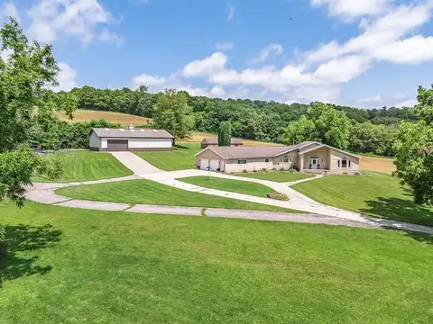 E9198 Terrytown Road, Baraboo, WI 53913