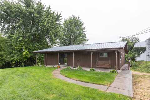 319 Highway 61, Potosi, WI 53820