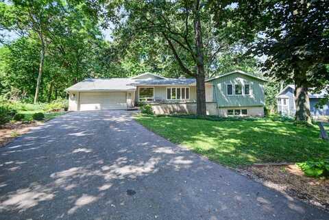3603 Hart Circle, Mc Farland, WI 53558