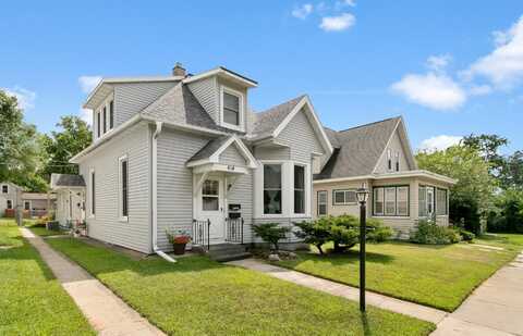 414 E Conant Street, Portage, WI 53901