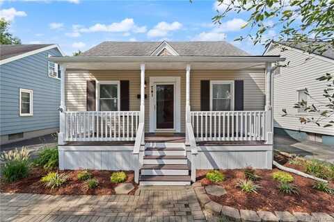 741 N McKinley Avenue, Clarksville, IN 47129