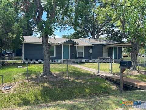 507 W Cypress Street, Edna, TX 77957