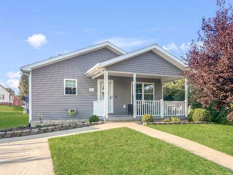 604 E Bretz Street, Huntingburg, IN 47542