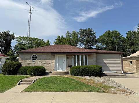 1512 Hazel Street, Washington, IN 47501
